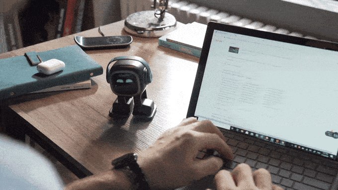 EMO - Robôzinho com Inteligência Artificial
